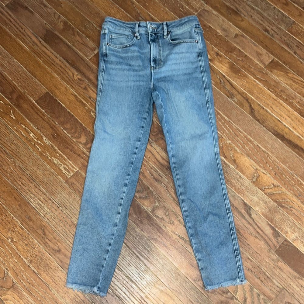 We The Free Women’s 28 High Rise Slim Frayed cropped Jeans